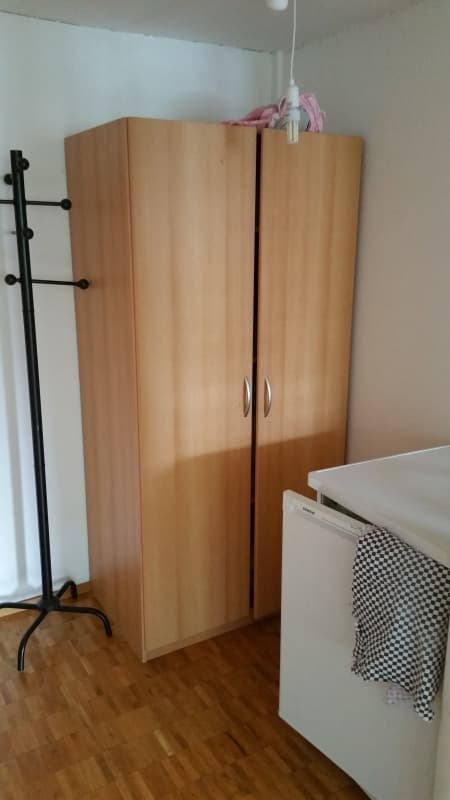 Möbliertes Zimmer für 1 Person Nichtraucherin/er auf 1.11.2020