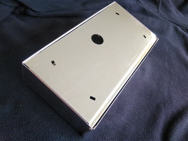 Auto Nostalgie Kosmetiktuchspender Chrom Wandmodell