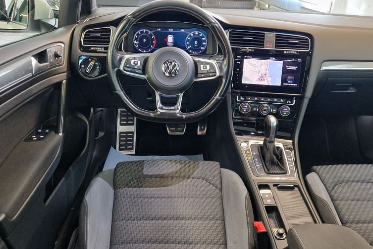 VW Golf 1.5 DSG R-LINE PANORAMADACH