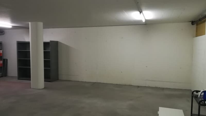Grosszügiger Lagerraum / 77m2