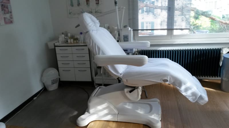 Verkauf vollständige Einrichtung Kosmetikstudio