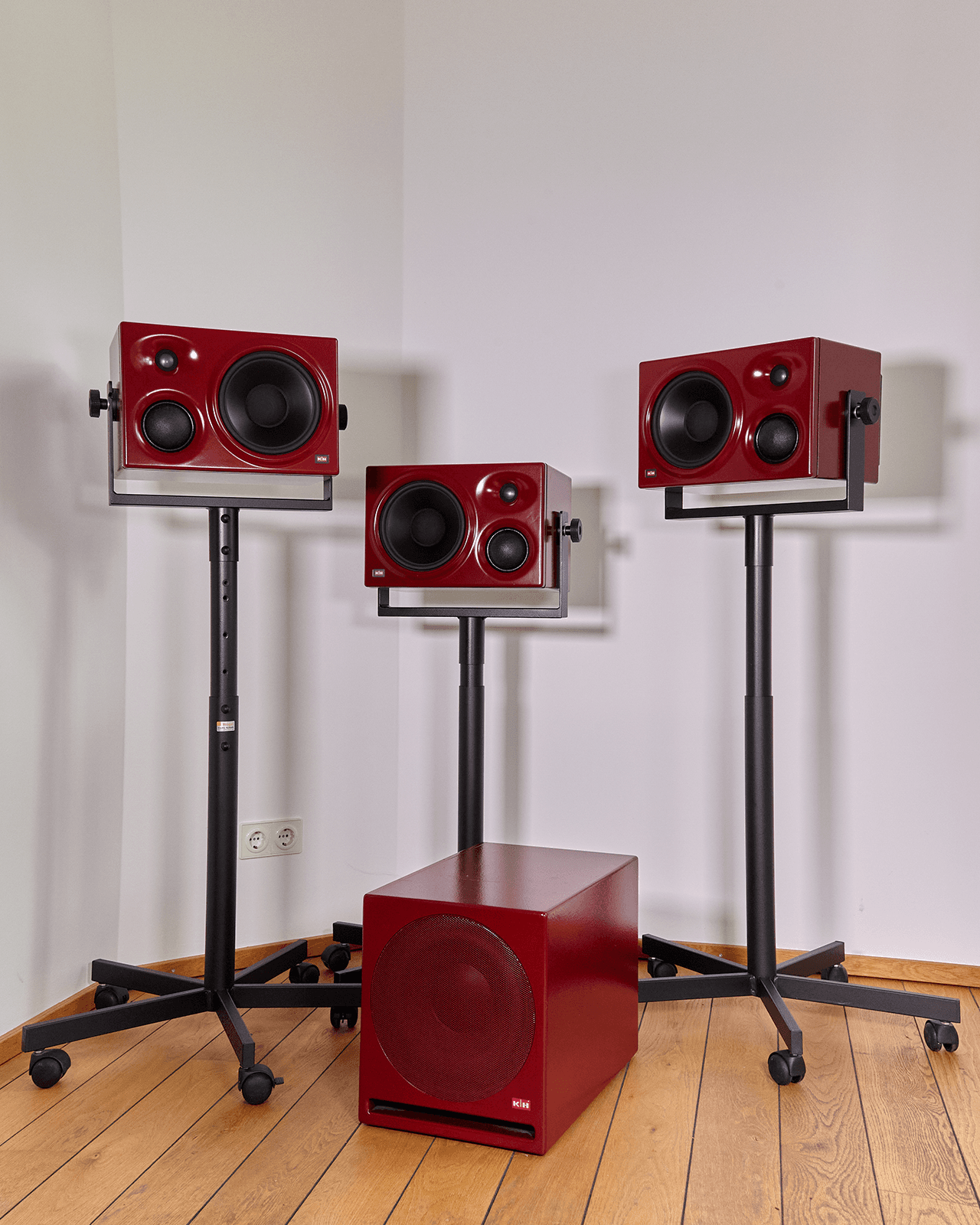 Klein + Hummel K+H O 300 und K+H O 800 Studiomonitore