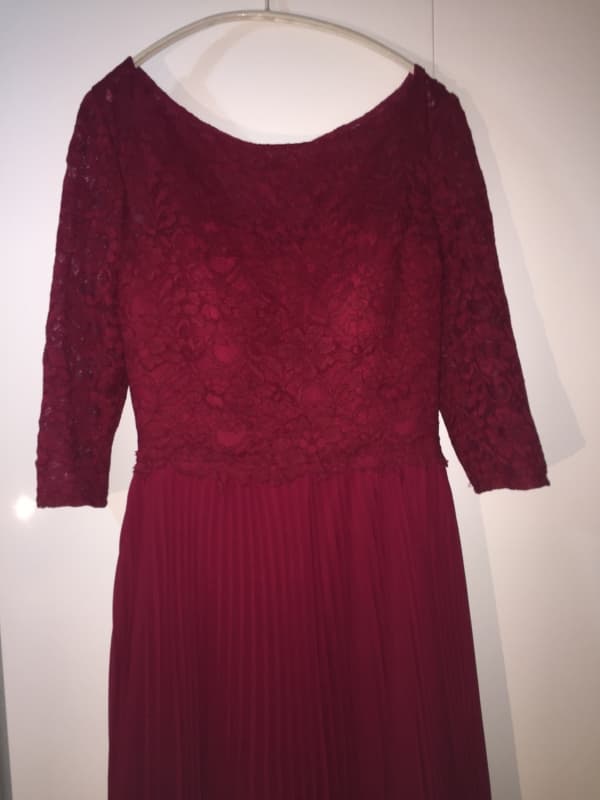Langes Kleid