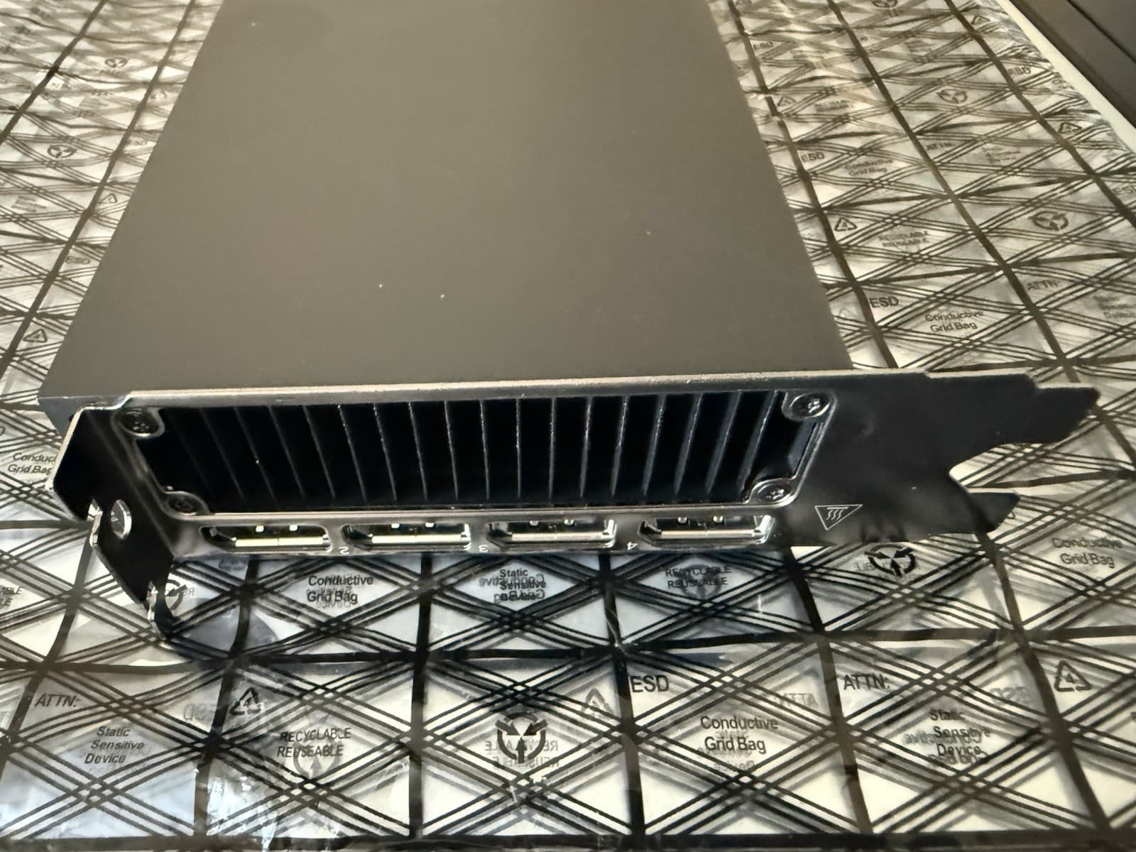 Grafikkarte RTX 5000 ADA 32GB GDDR6 4xDP