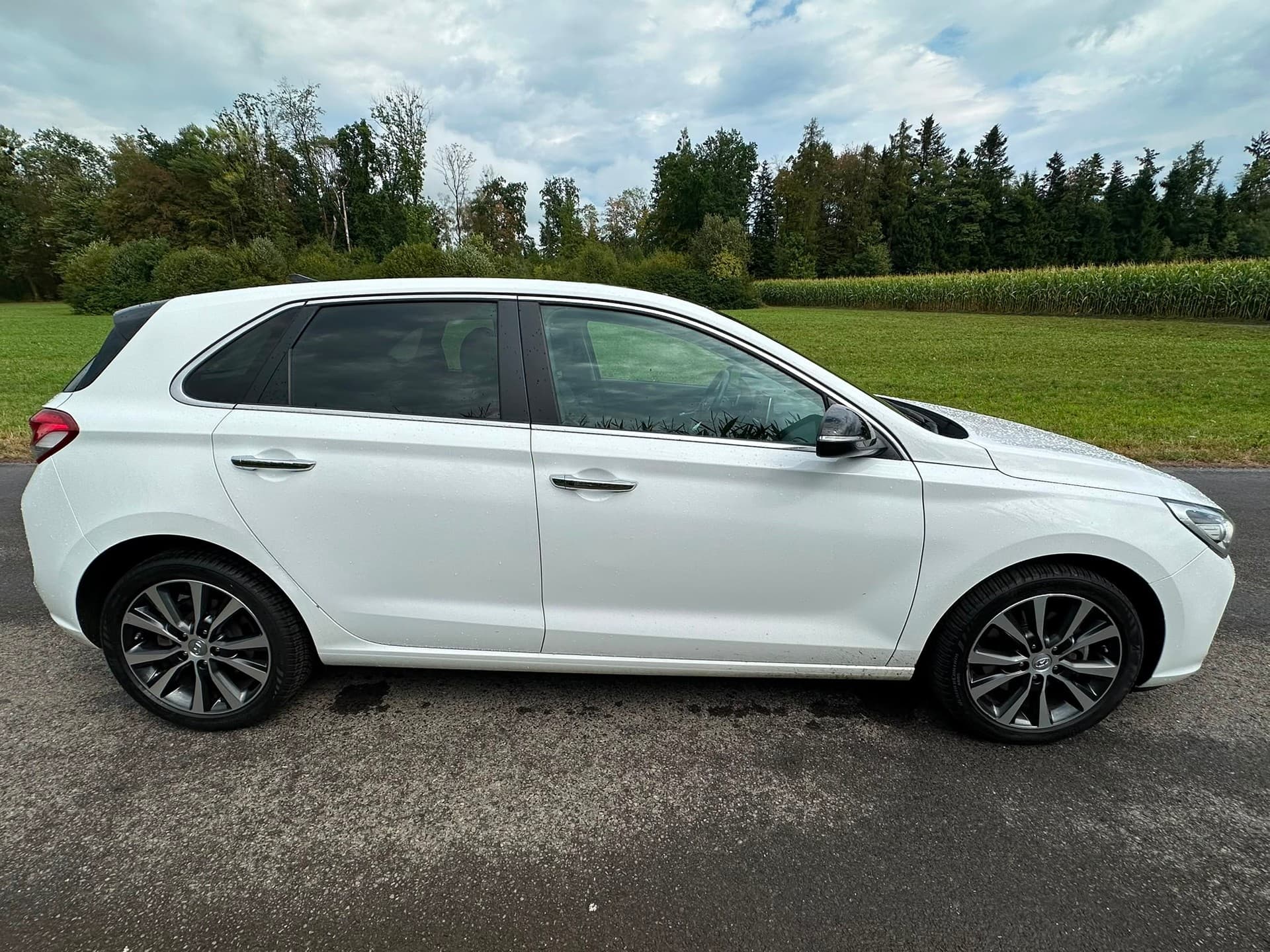 HYUNDAI i30 1.6 CRDi Launch Plus
