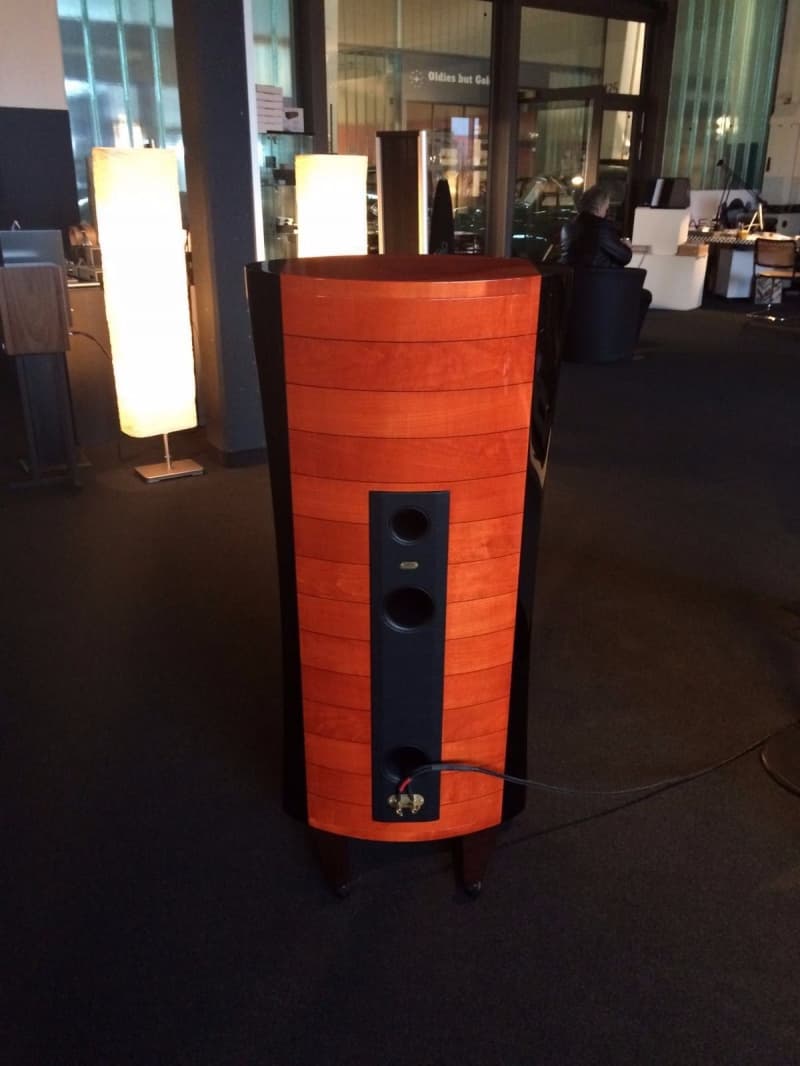 Sonus Faber Elipsa - Violinenlack Rot - TOP Zustand mit OVP
