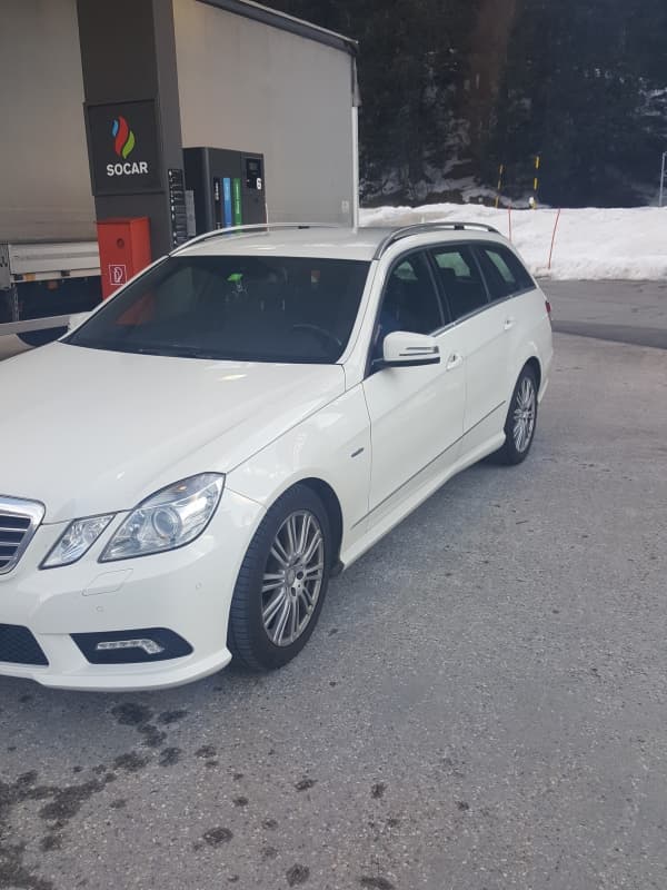 MERCEDES E-CLASS 2011