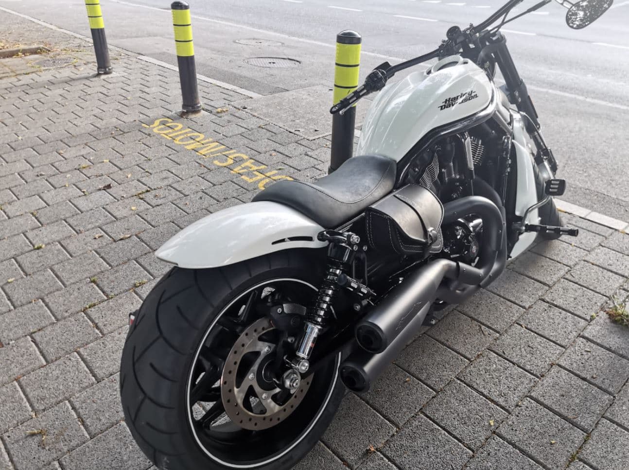 HARLEY-DAVIDSON VRSCDX Night Rod Special ABS
