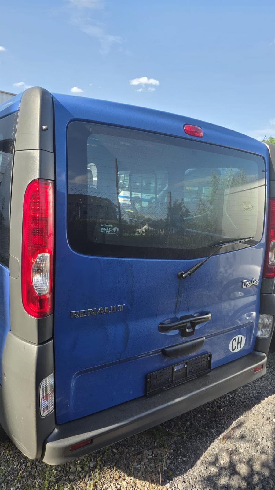 RENAULT Trafic 2.5 dCi 2.9t L1H1