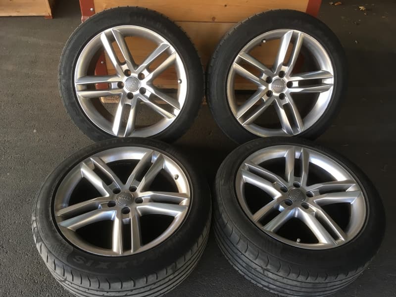 Zu verkaufen Original Audi 19 Zoll Felgen mit Sommerpneu