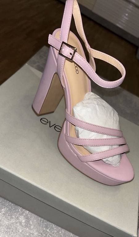 Damenschuhe aus Leder