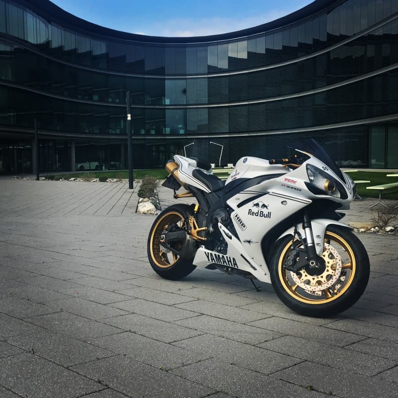 Verkaufe Yamaha YZF R1