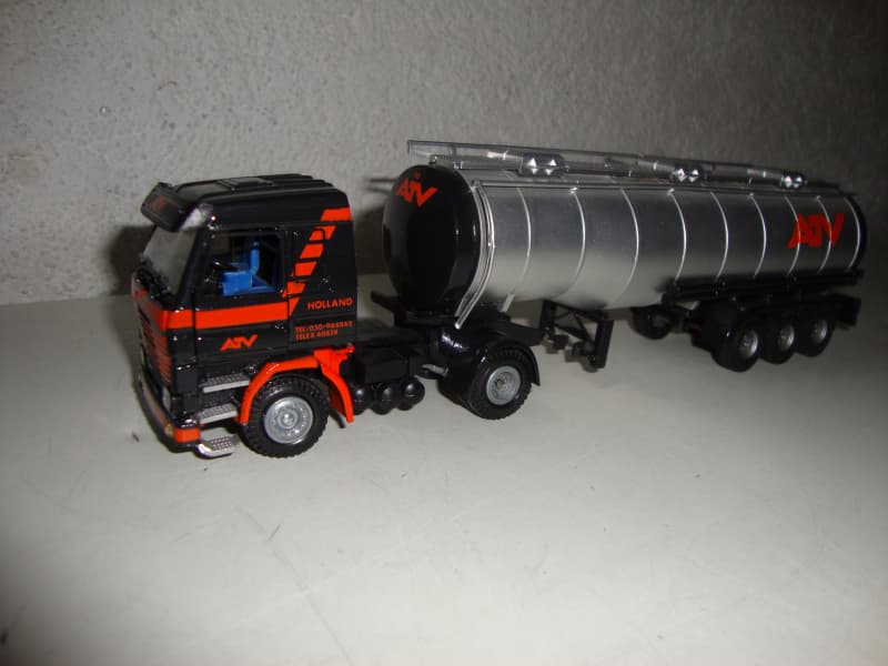 Scania Tankauflieger ATV
