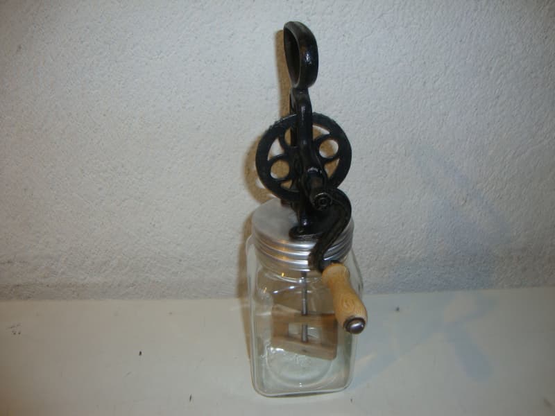 Altes Butterglas