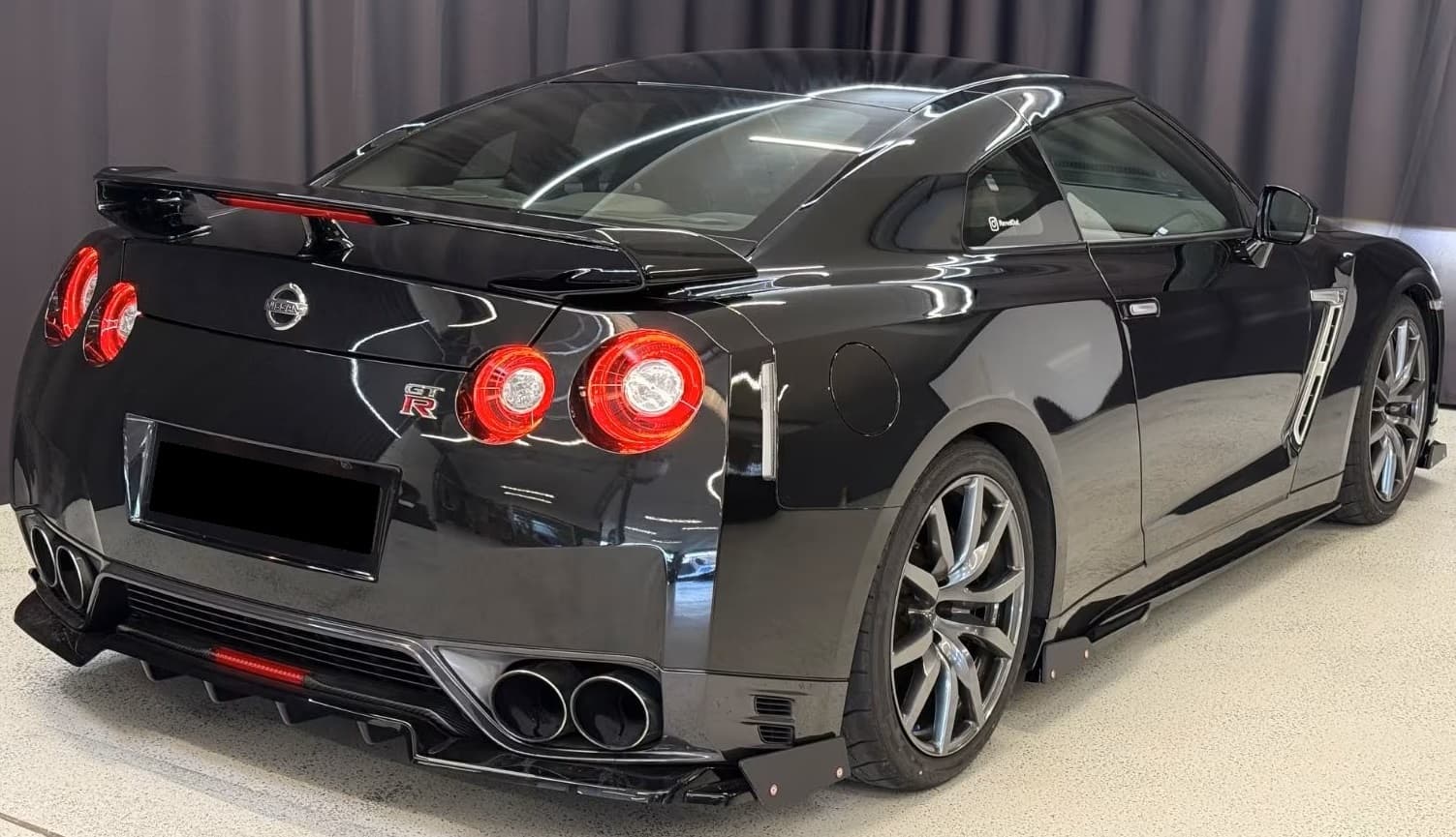 NISSAN GT-R 3.8 V6 Biturbo Black Edition