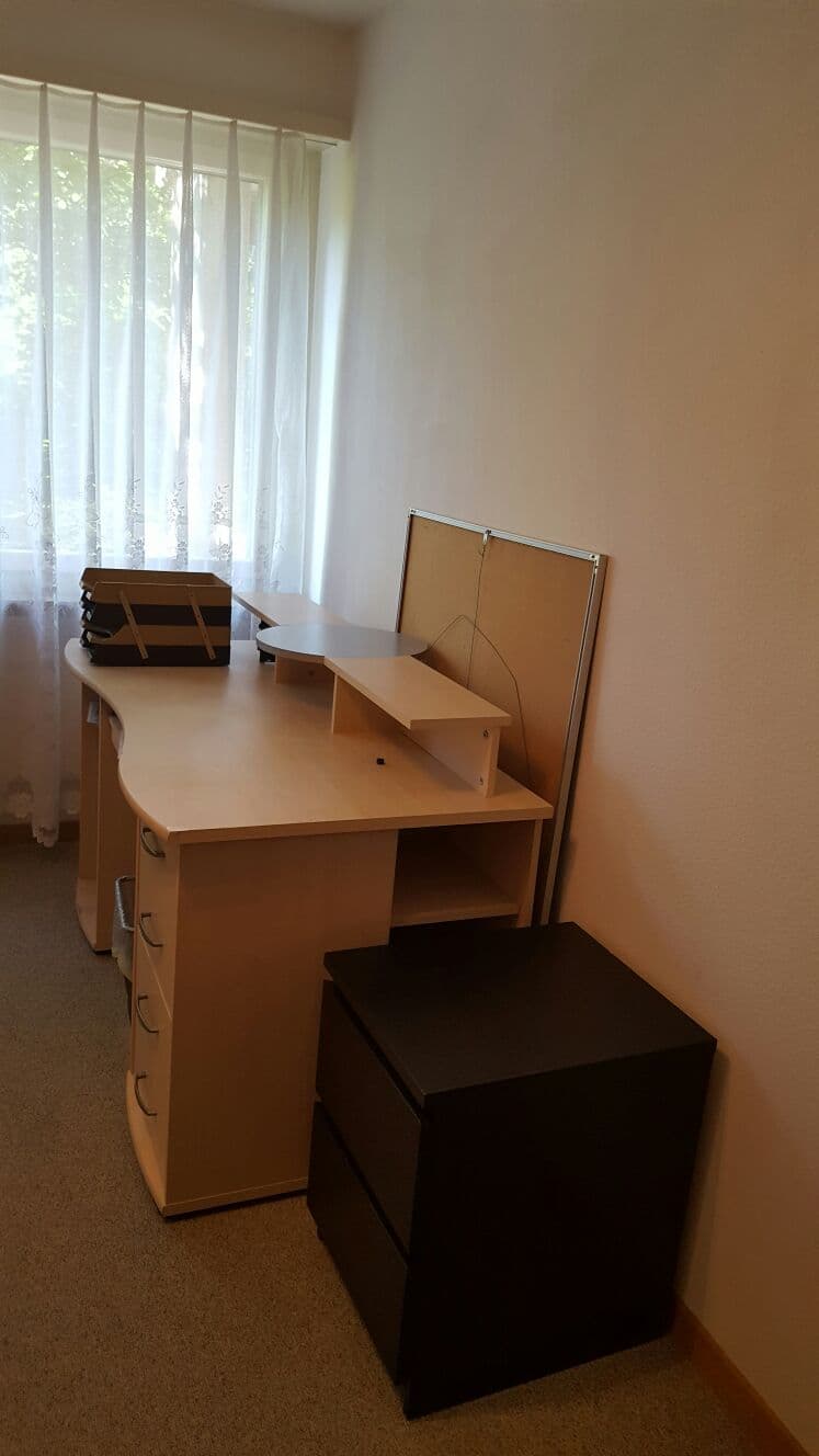 1 Zimmer 14m2 zu vermieten 750Fr (Home Office geeignet)
