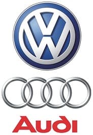 VW Passat 3B Kühlergrill Grill mit VW Zeichen Emblem 3B0853653C