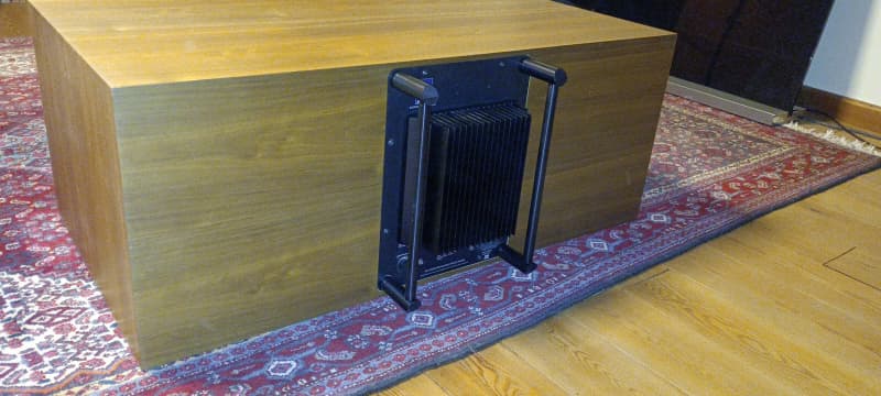 ATC C6 Centerspeaker Nussbaum Aktiv 3 Wege Lautsprecher