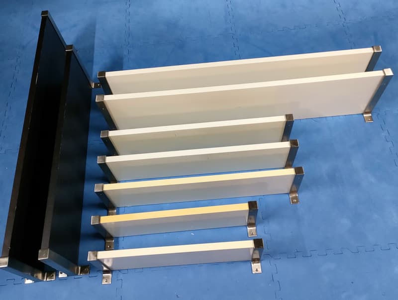 9 Wandregale von Ikea, versch. Längen (60-120cm), weiss und braun