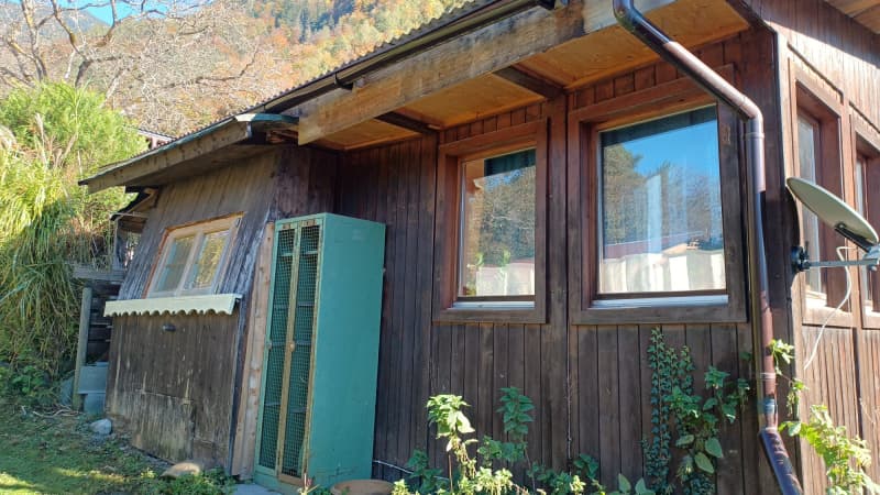 Häuschen auf Campingplatz