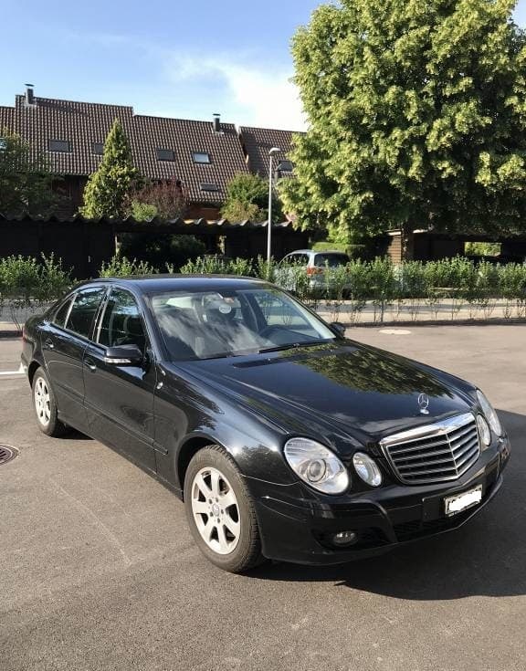 Mercedes Benz E200