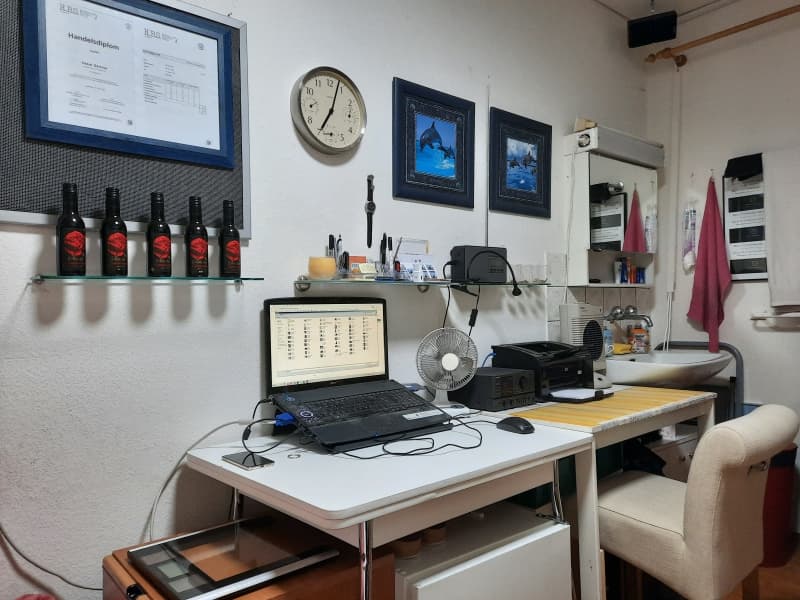 im Zentrum von Jona-Rapperswil Home Office Büro mit Extras