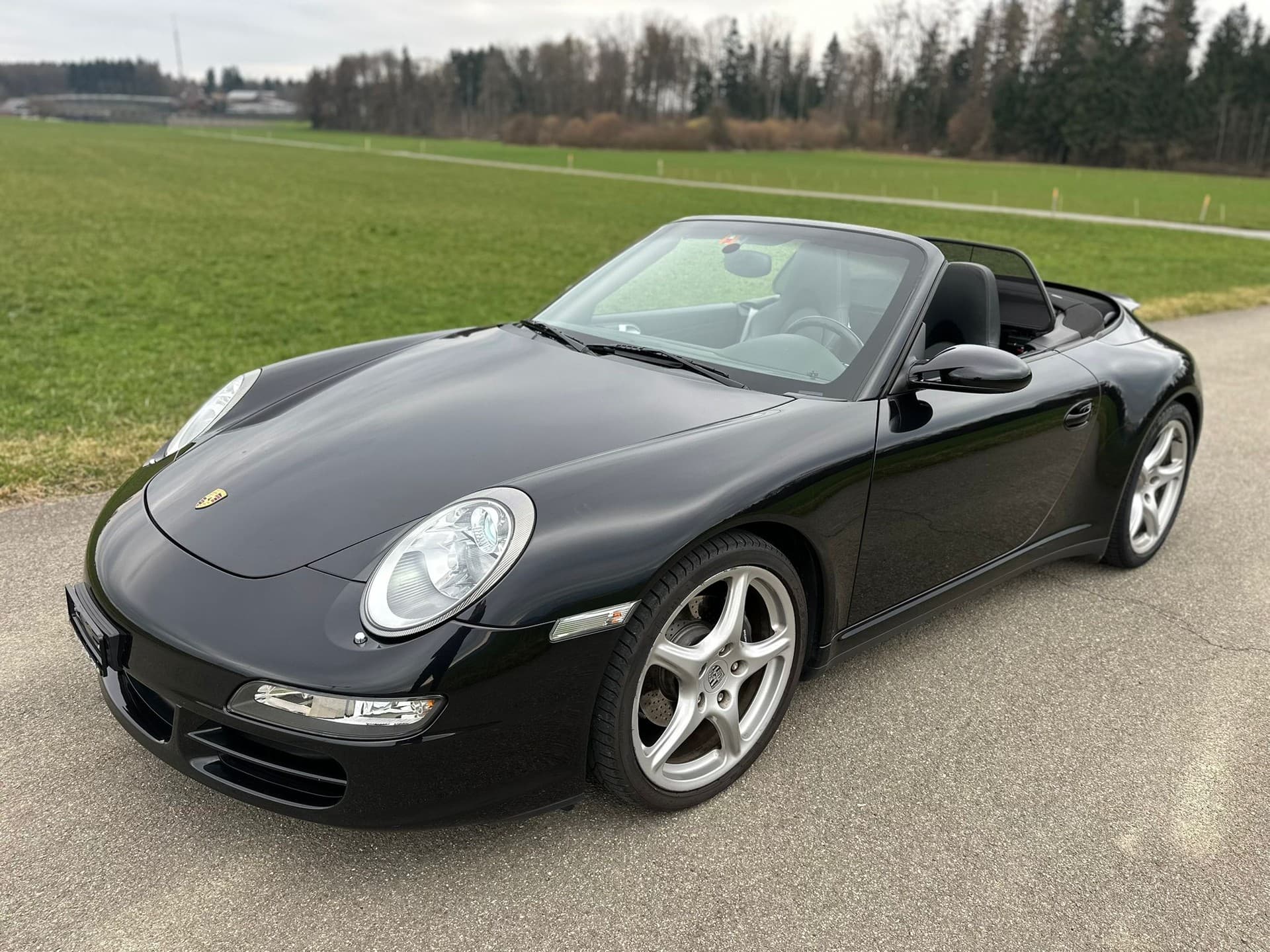 PORSCHE 911 Cabrio Carrera 4
