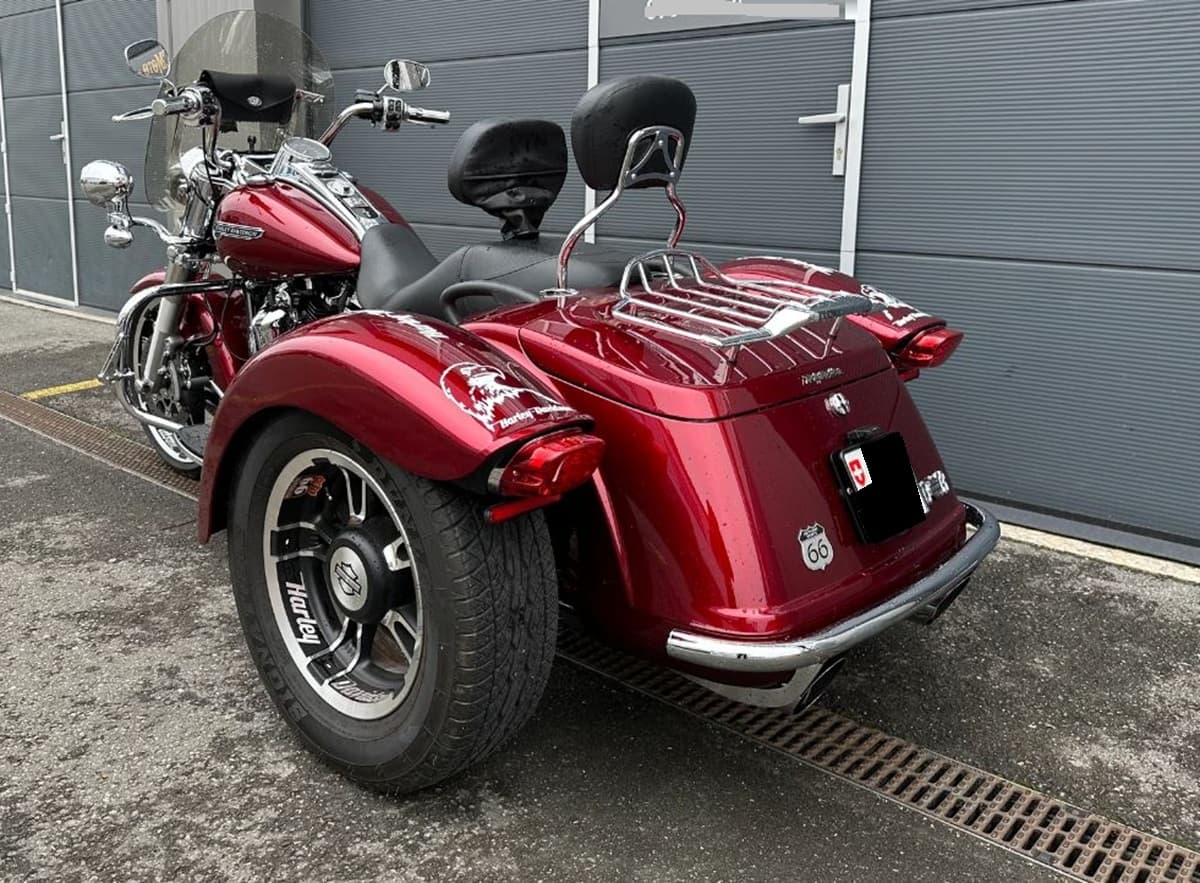 HARLEY-DAVIDSON FLRT Freewheeler