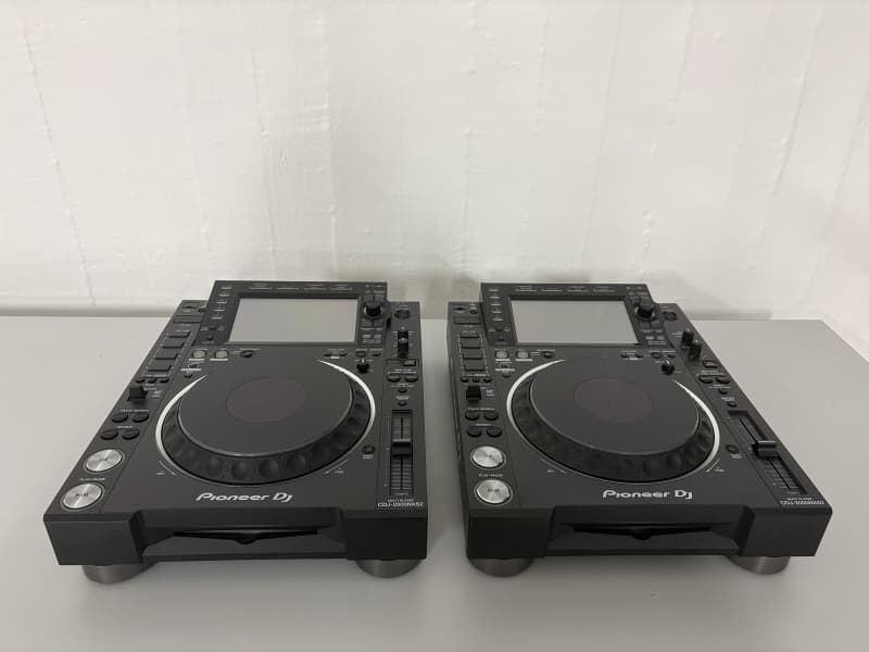 DJ-Player 2 x Pioneer CDJ-2000NXS2 mit originalverpackung