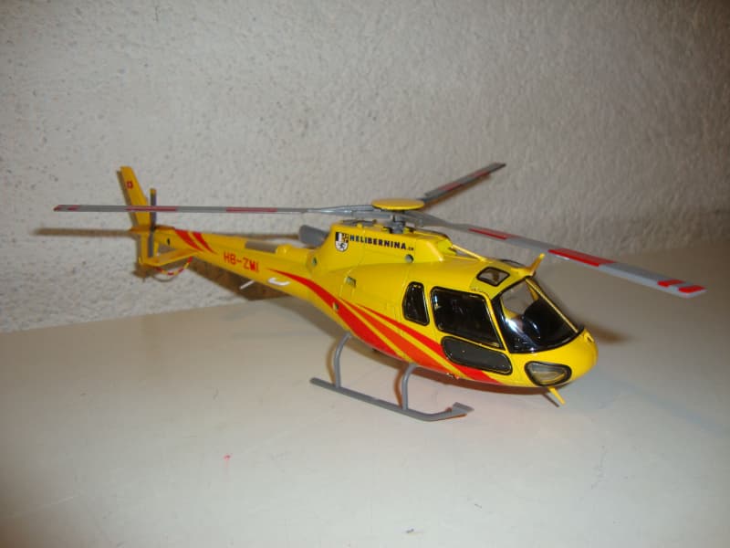 Helikopter Typ Ecureuil AS350 B3e HB-ZMI Heli Bernina