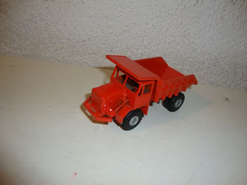 Matchbox King Size Nr. 8 Scammell 6x6 Tractor Trailer mit Dumper