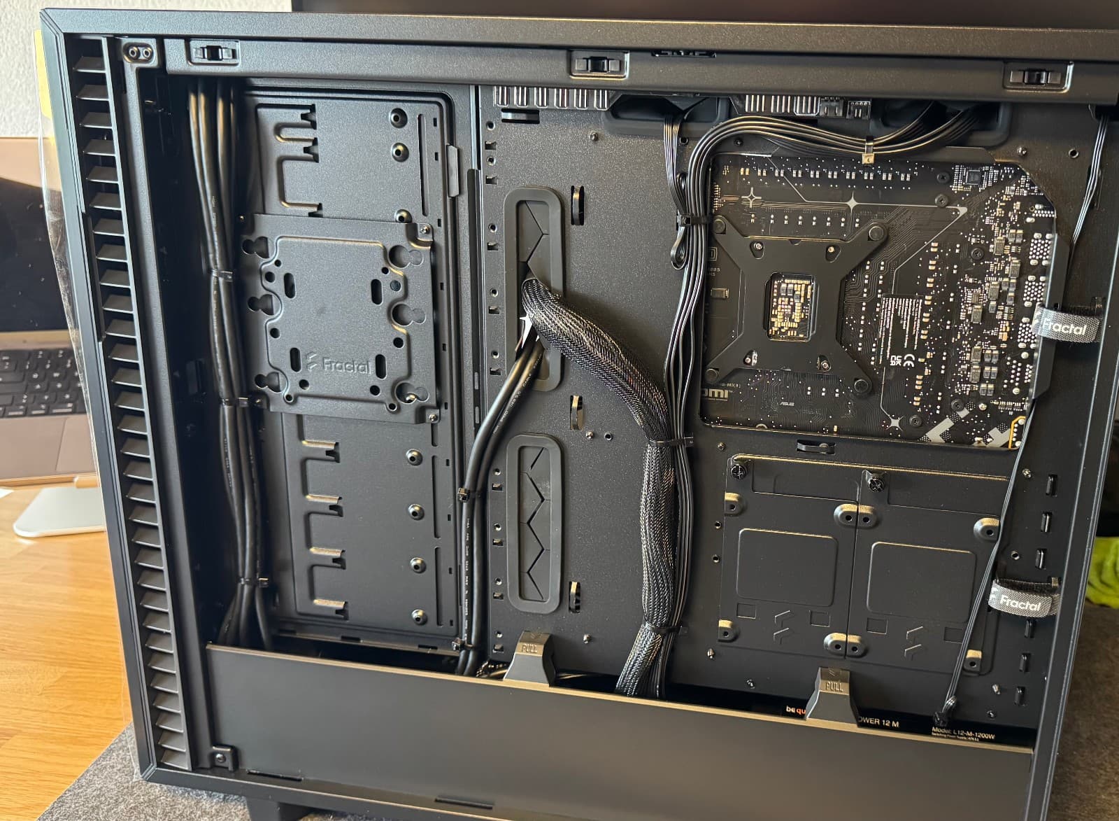 High-End Gaming RTX 5090 SUPRIM KI PC