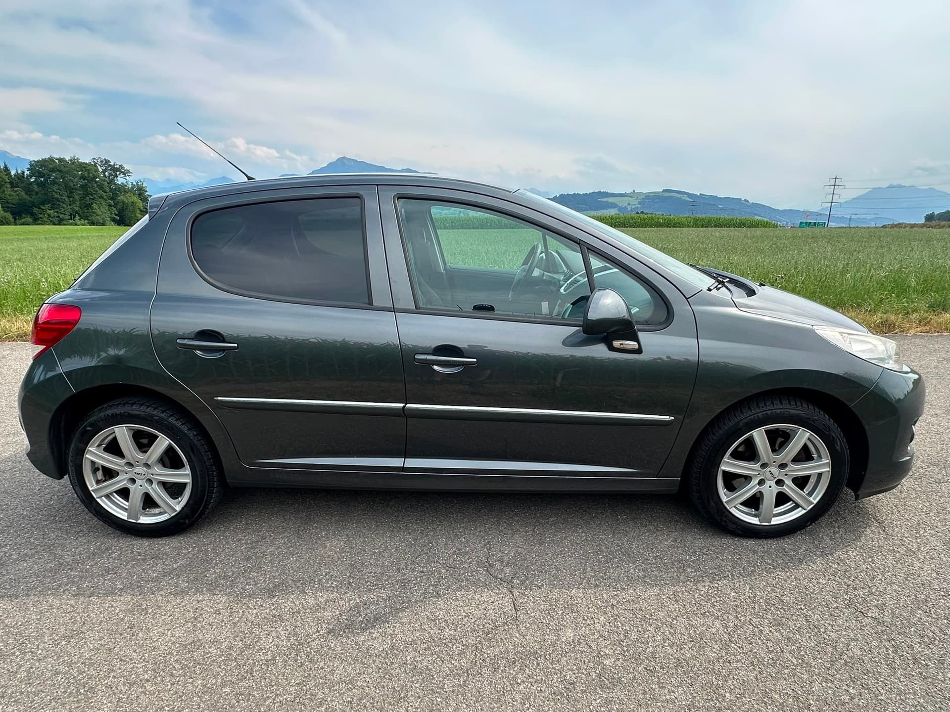 PEUGEOT 207 1.6 16V Lion Edition