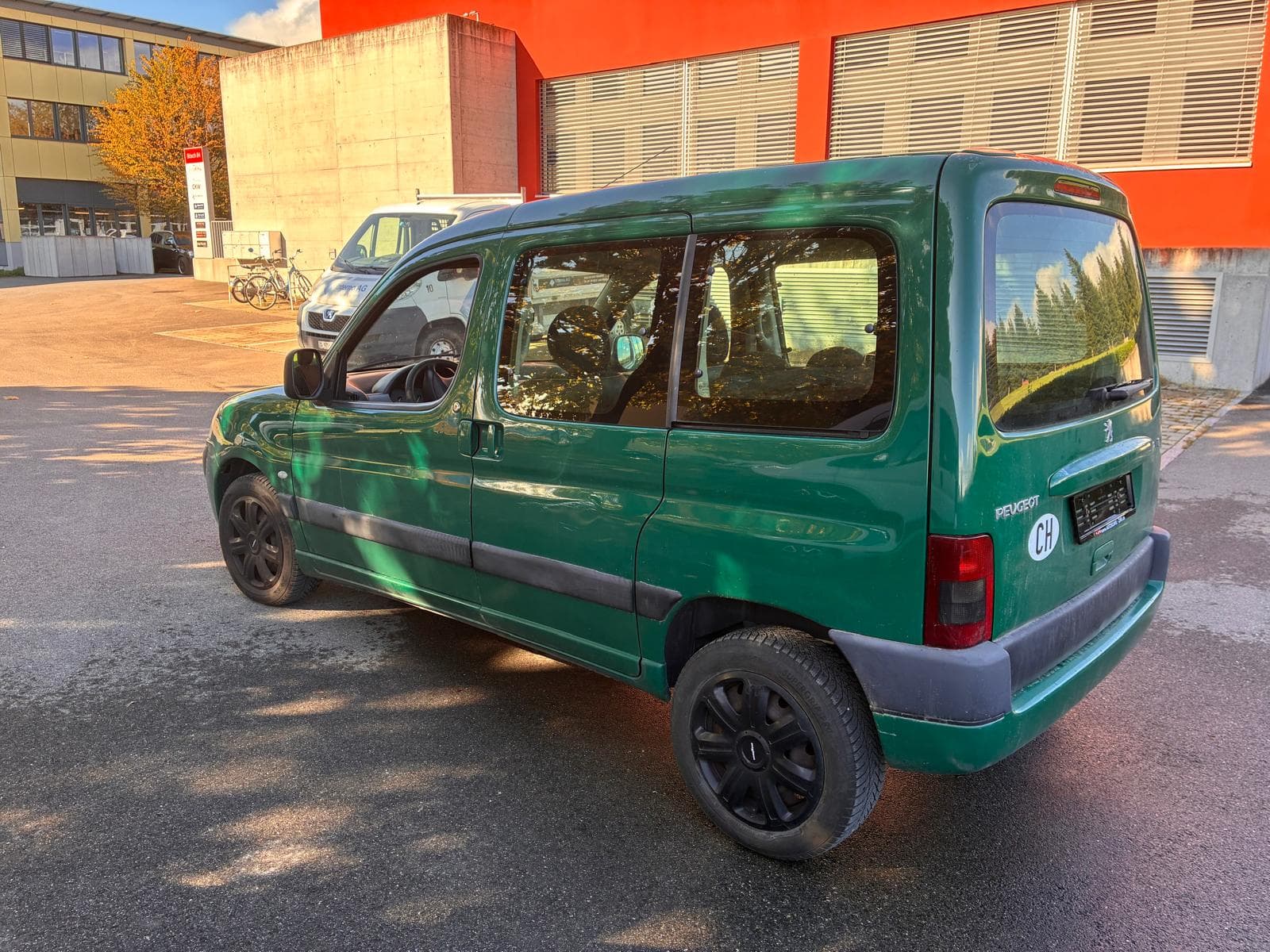 PEUGEOT Partner 1.6 XT