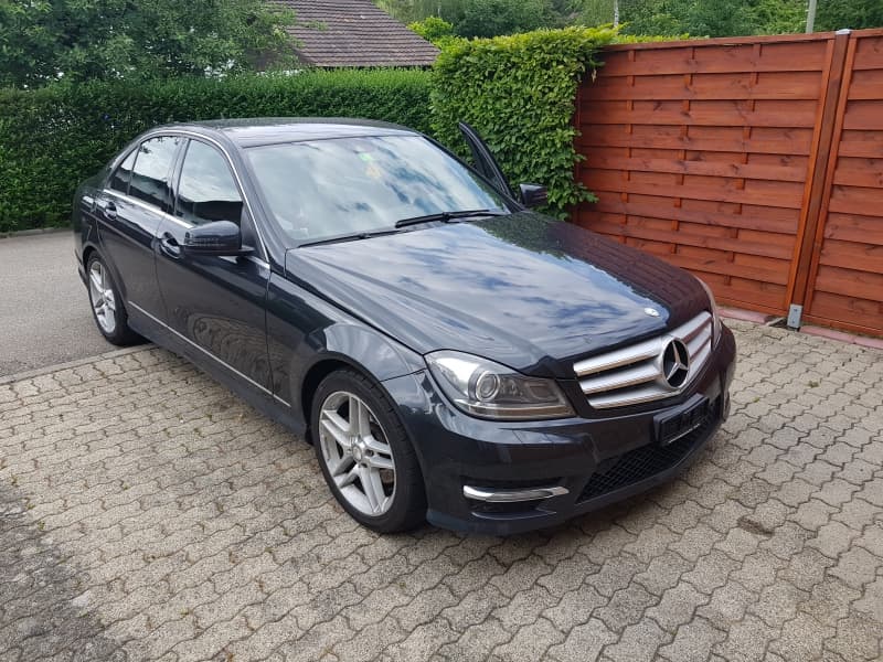 Mercedes-Benz CDI 220 Avantgarde AMG-Line