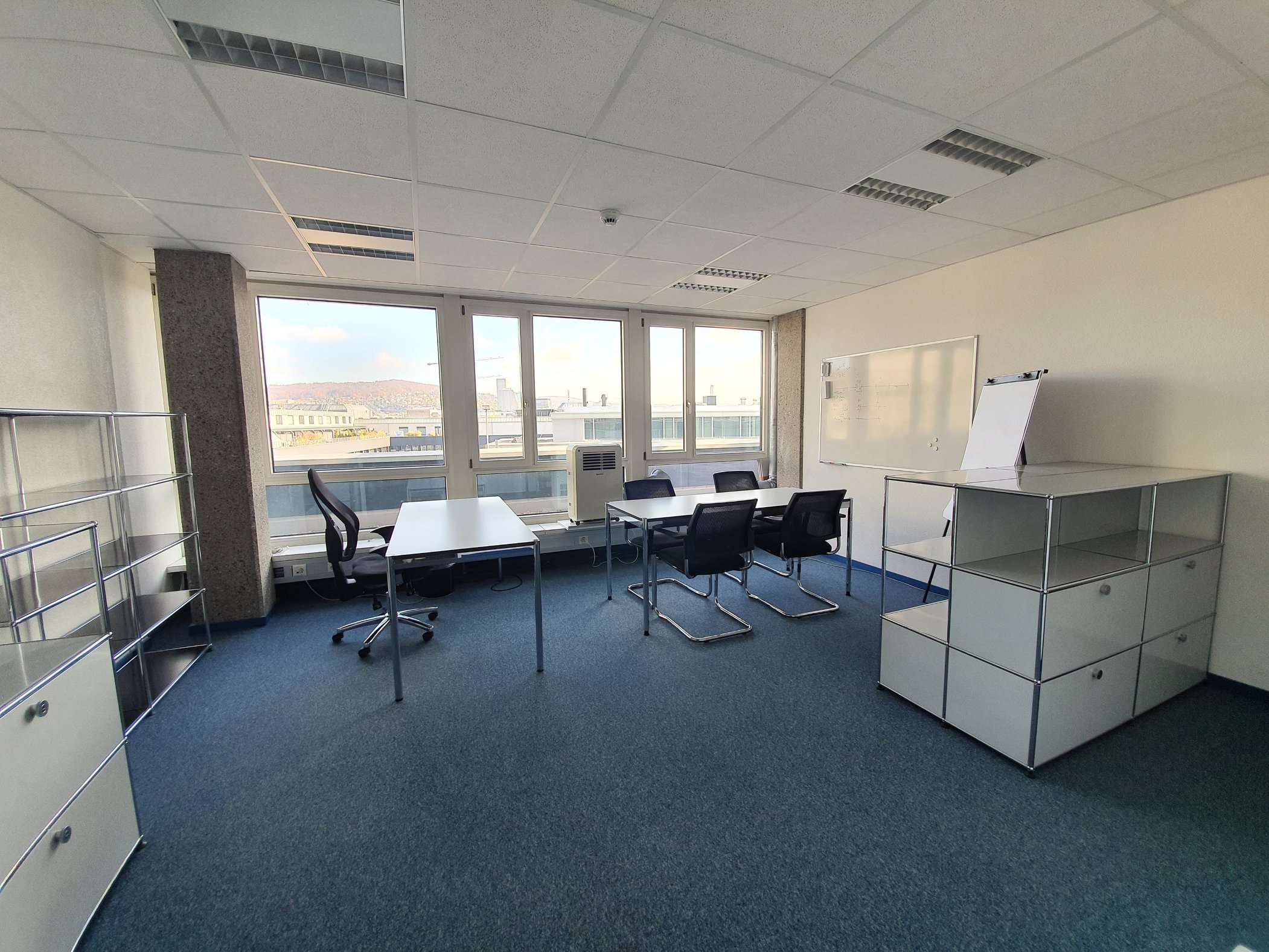 Helles, möbliertes Team-Büro (24 m²) an Top-Lage beim Toni-Areal / Hardbrücke