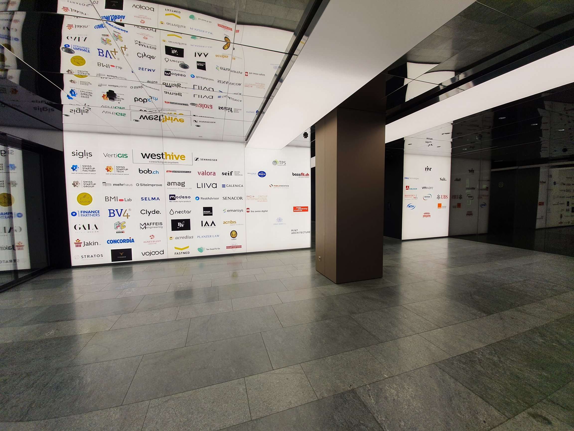 Helles, möbliertes Team-Büro (24 m²) an Top-Lage beim Toni-Areal / Hardbrücke
