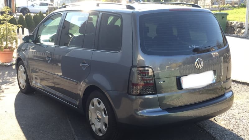 VW Touran 1.9l TDI mit DSG (6- Gang Automatic)