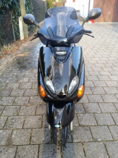 Yamaha YP125R Majesty