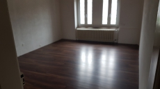 Neu renovierte 4 Zi-Wohnung