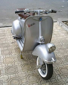 Oldtimer Vespas zum Restaurieren