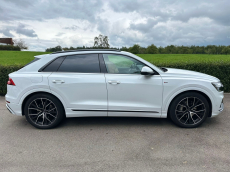 AUDI Q8 55 TFSI quattro tiptronic