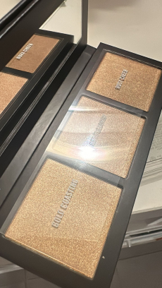 MAC Hyper Real Glow Highlighter Palette