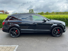 AUDI Q7 3.0 TDI quattro tiptronic