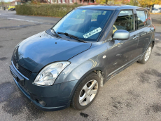 SUZUKI Swift 1.3i 16V GL Top 4x4