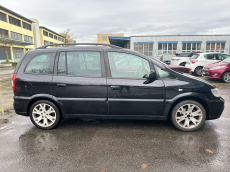 OPEL Zafira 2.2i 16V Elegance