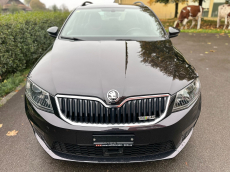 SKODA Octavia Combi 2.0 TSI RS Prag