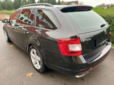 SKODA Octavia Combi 2.0 TSI RS Prag