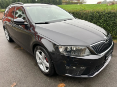 SKODA Octavia Combi 2.0 TSI RS Prag