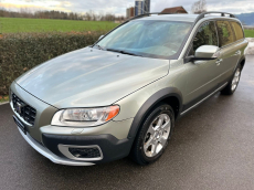 VOLVO XC70 D5 AWD Momentum